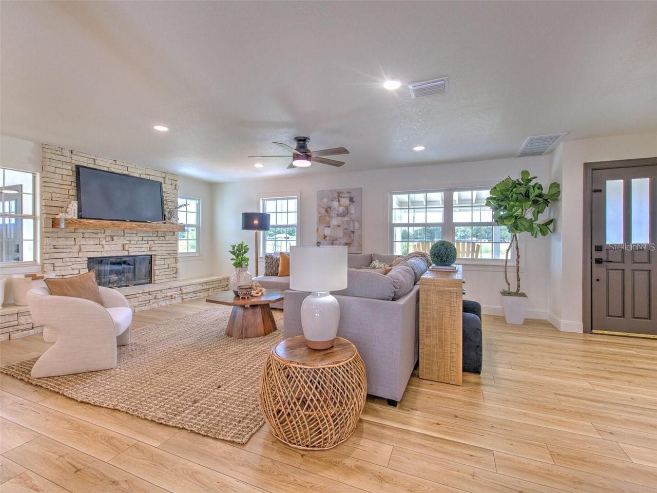 4608 Holbrook, Plant City, FL 33565