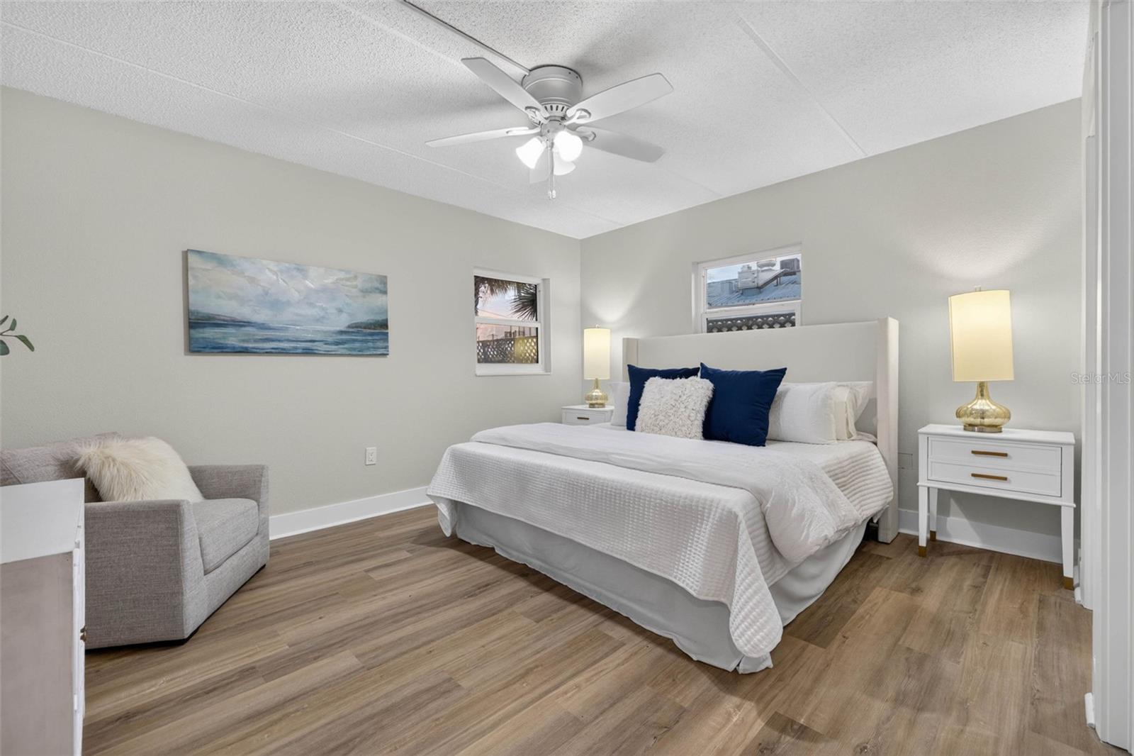 1190 Rue Des Chateaux Unit 1a, St Petersburg, FL 33707