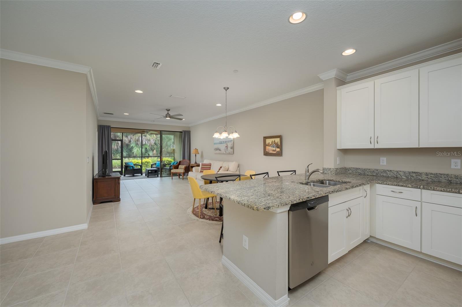 5425 Cicerone Unit 101, Sarasota, FL 34238