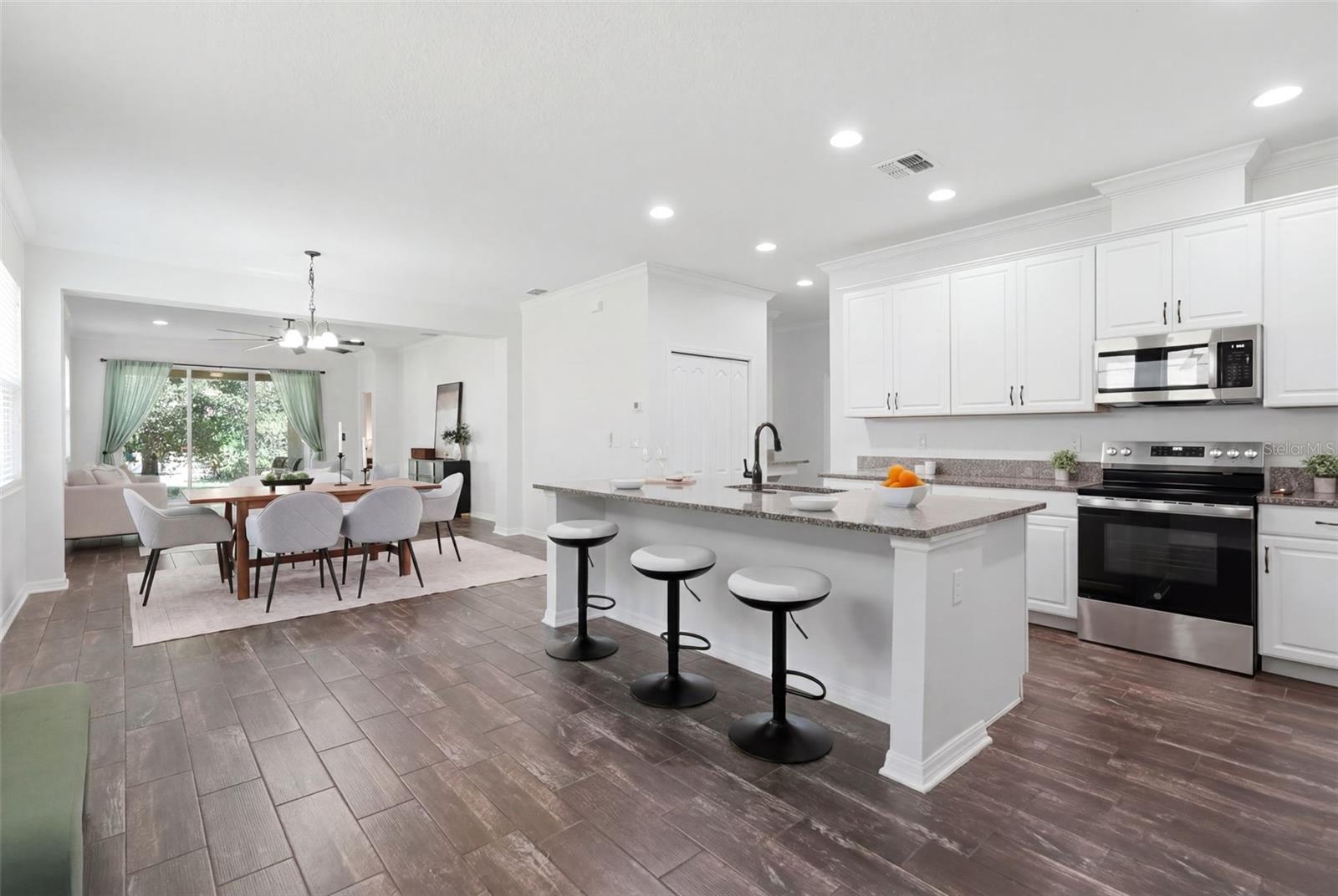1061 Cosmos, Oviedo, FL 32766