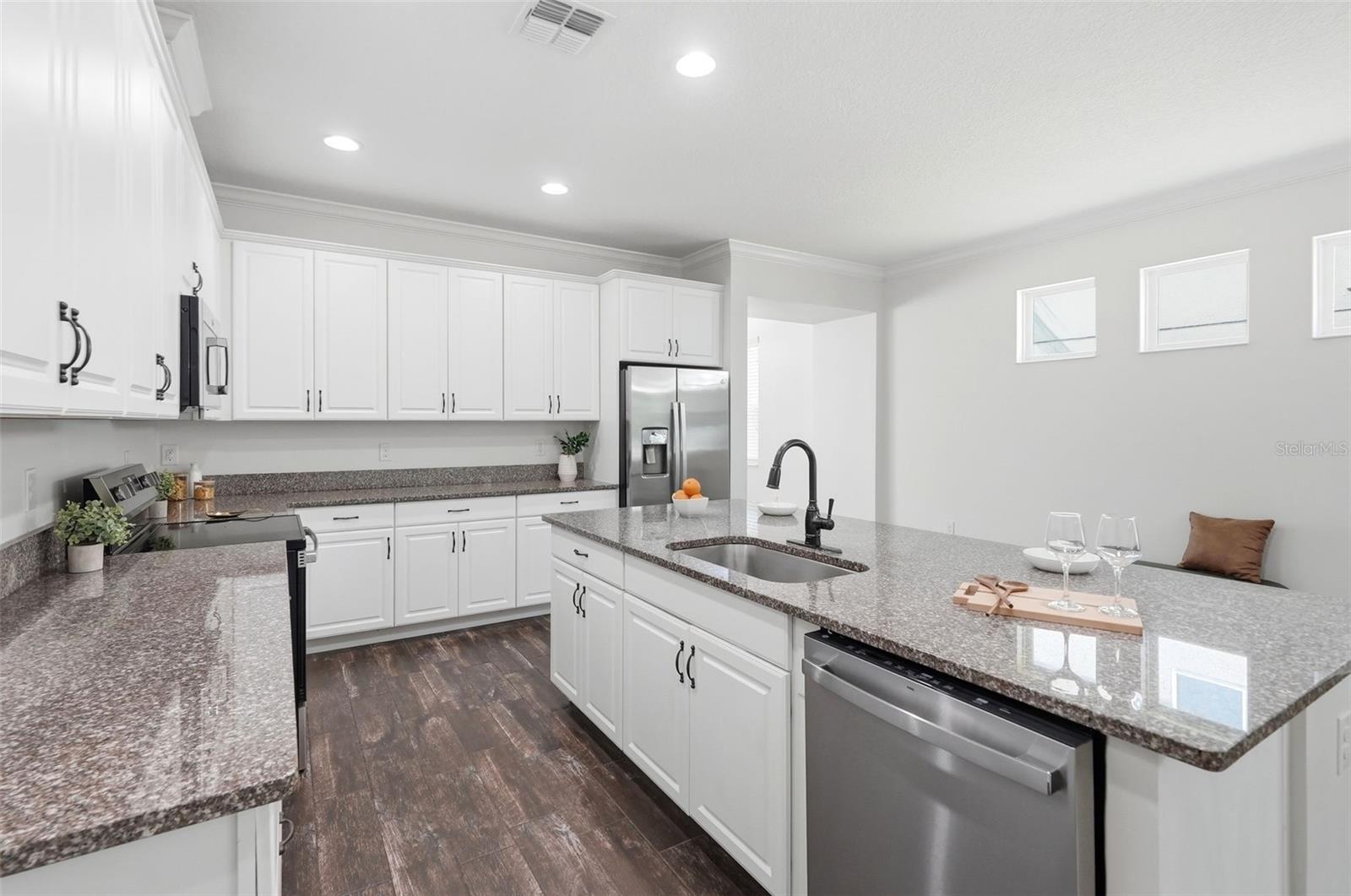 1061 Cosmos, Oviedo, FL 32766