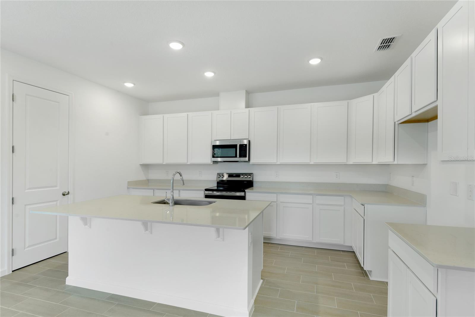 1766 Carnelian, Deland, FL 32720