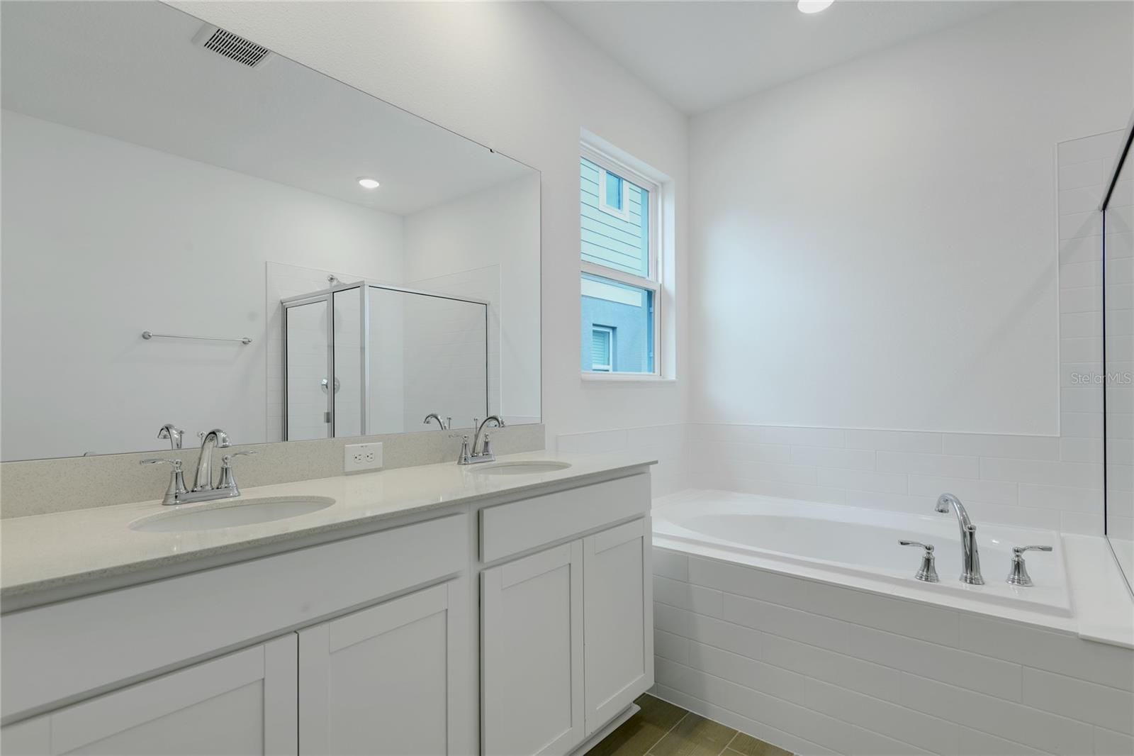 1766 Carnelian, Deland, FL 32720