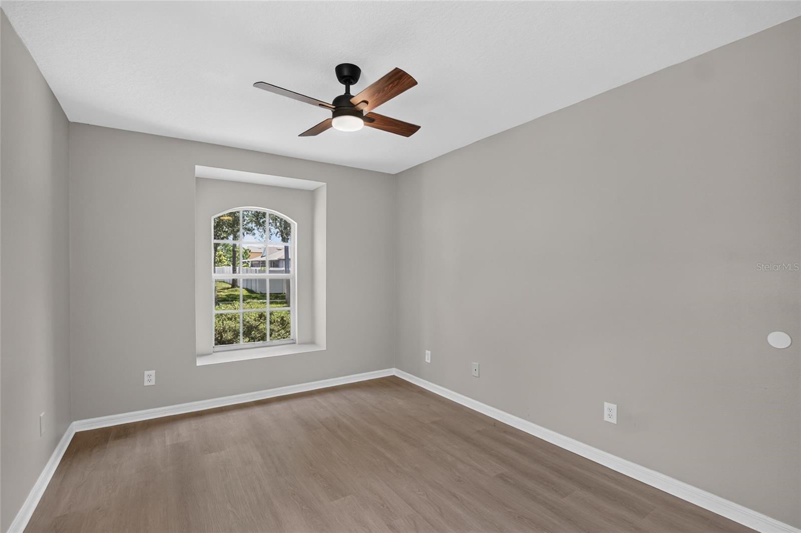 8536 Canterbury Lake, Tampa, FL 33619