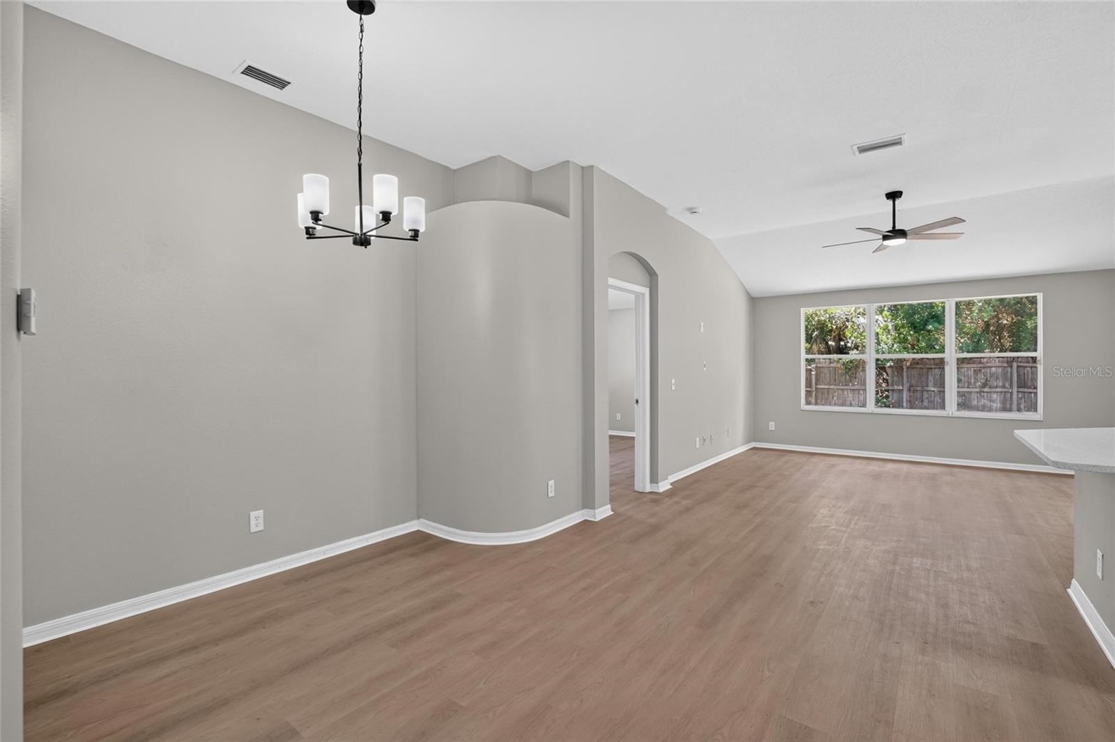 8536 Canterbury Lake, Tampa, FL 33619