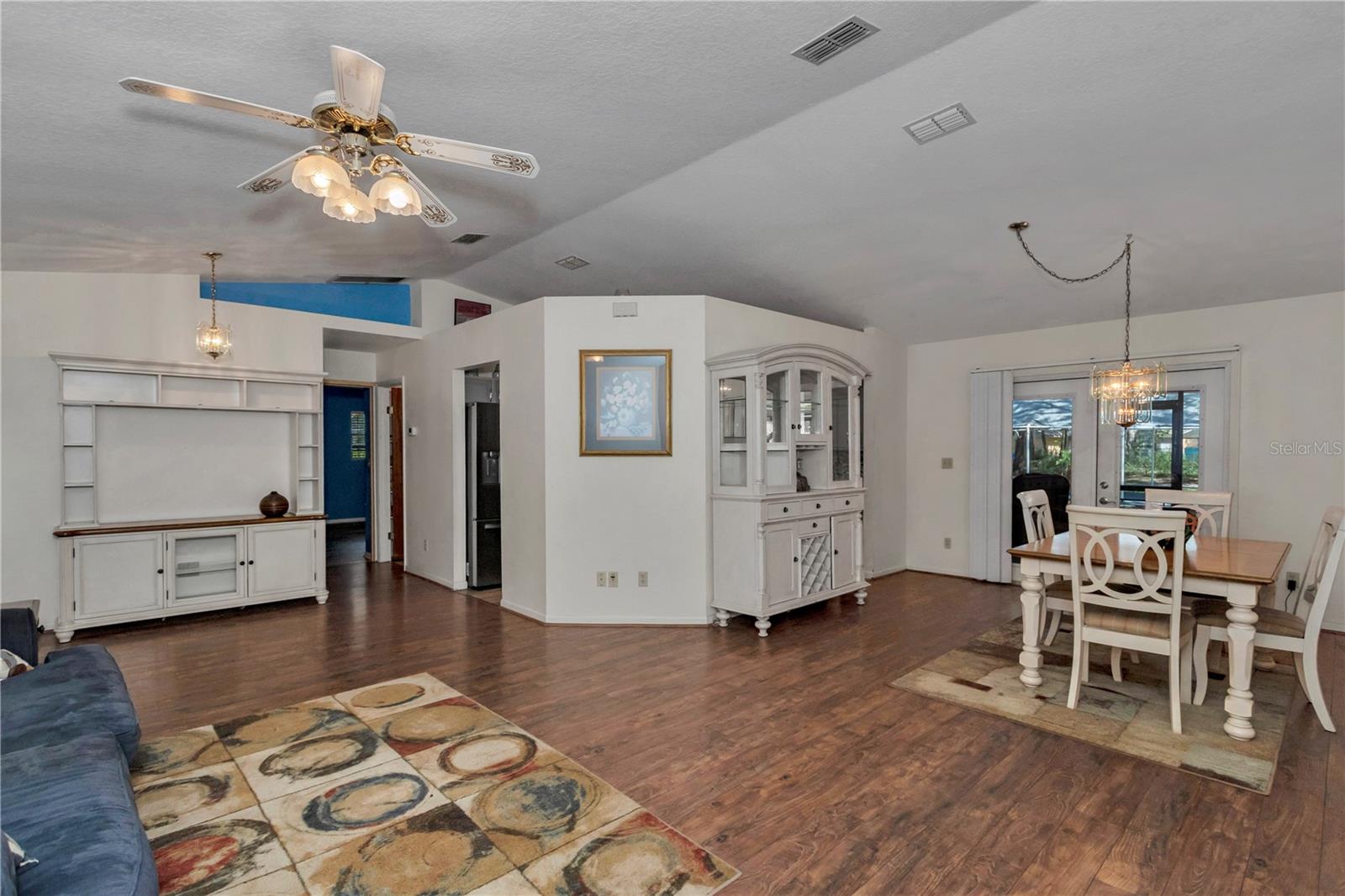 16365 17th, Ocklawaha, FL 32179