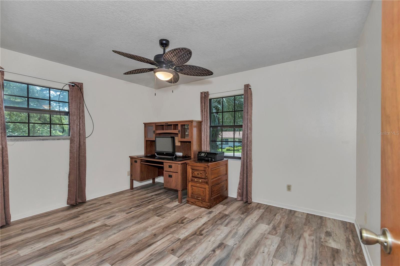16365 17th, Ocklawaha, FL 32179