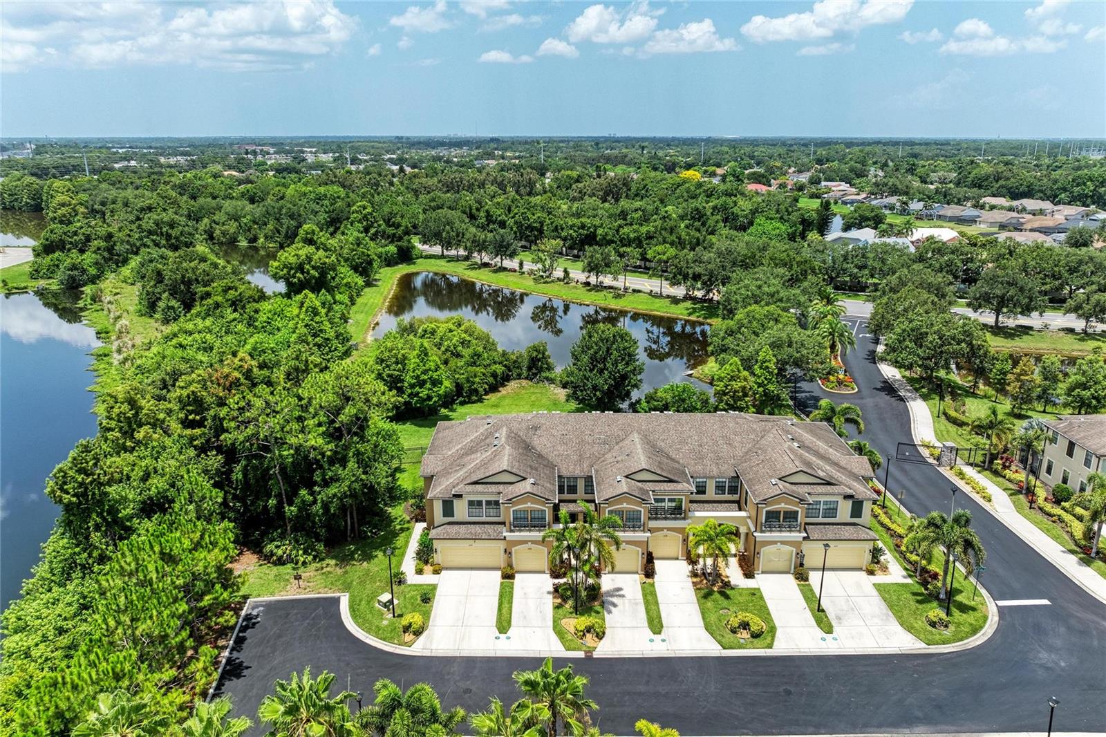 5286 78th St, Bradenton, FL 34203