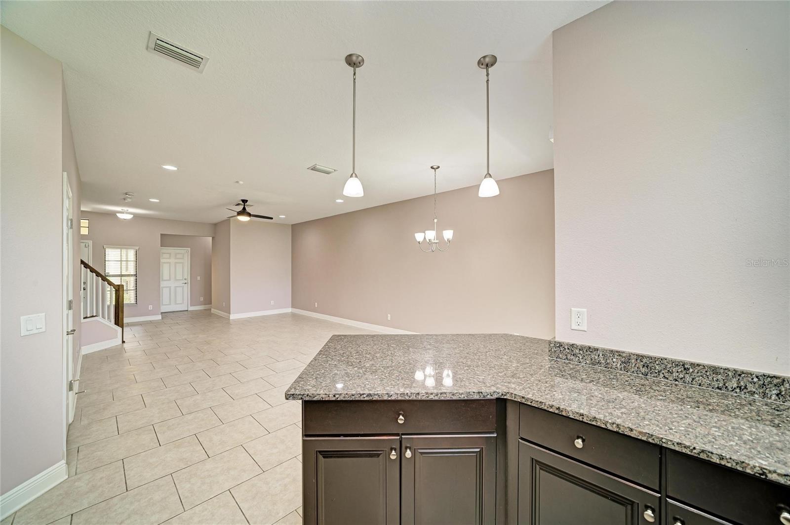 5286 78th St, Bradenton, FL 34203