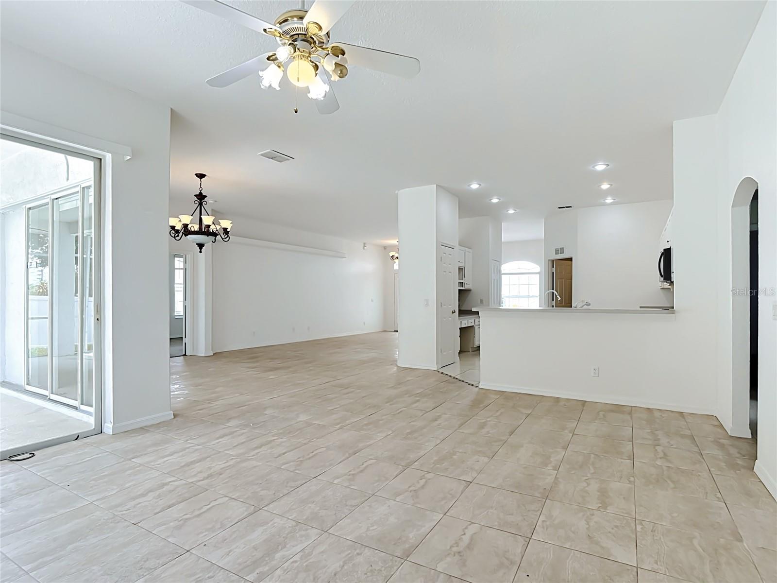 957 Via Bianca, Davenport, FL 33896