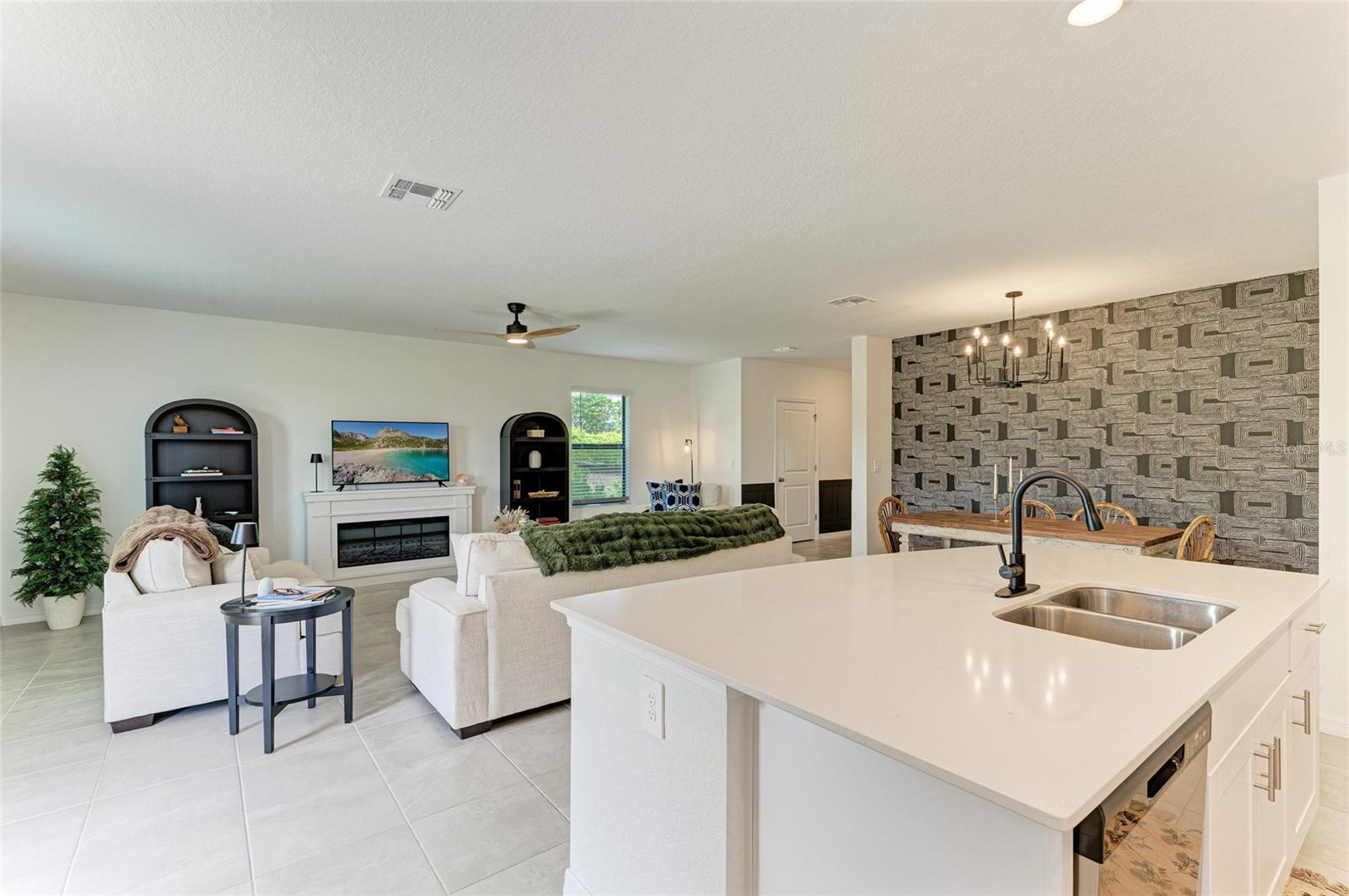 9175 Tequila Sunrise, Sarasota, FL 34241