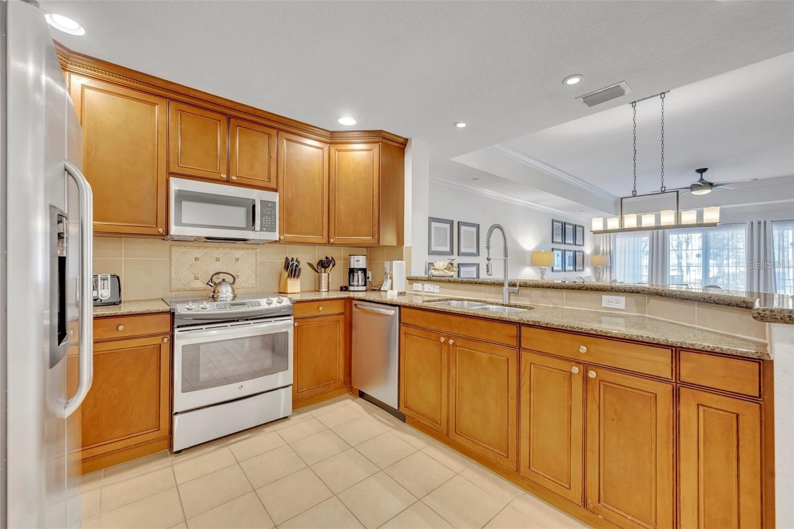 7659 Whisper Unit 102, Reunion, FL 34747