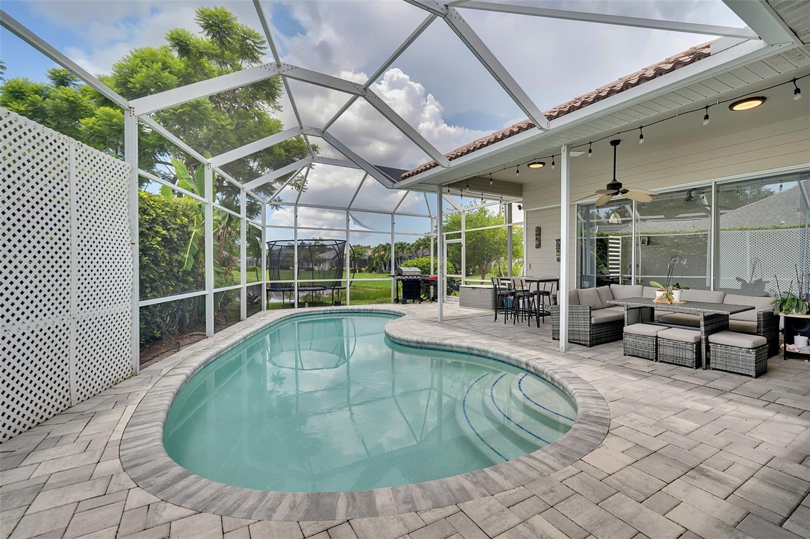6817 Corral, Sarasota, FL 34243