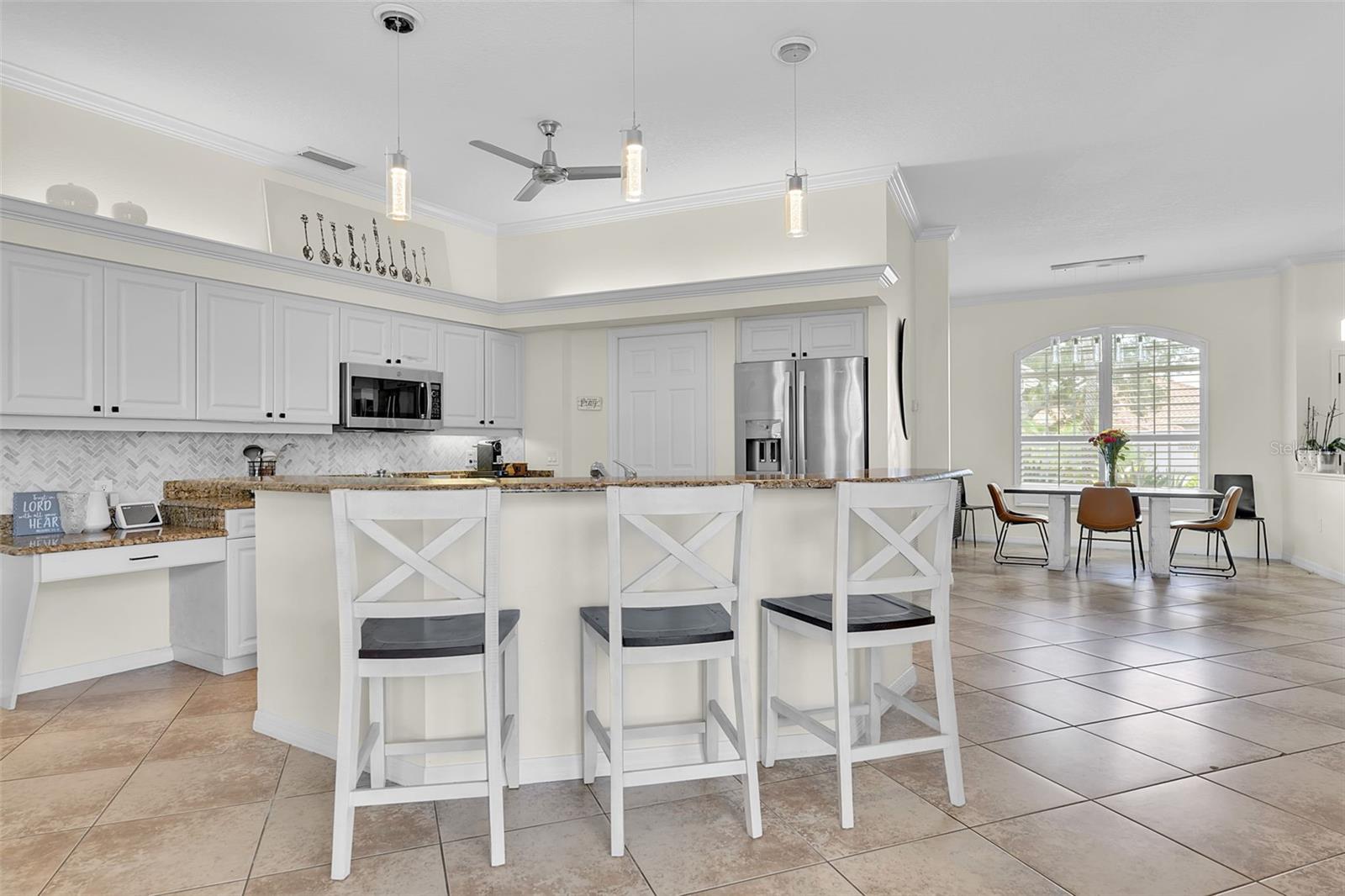 6817 Corral, Sarasota, FL 34243