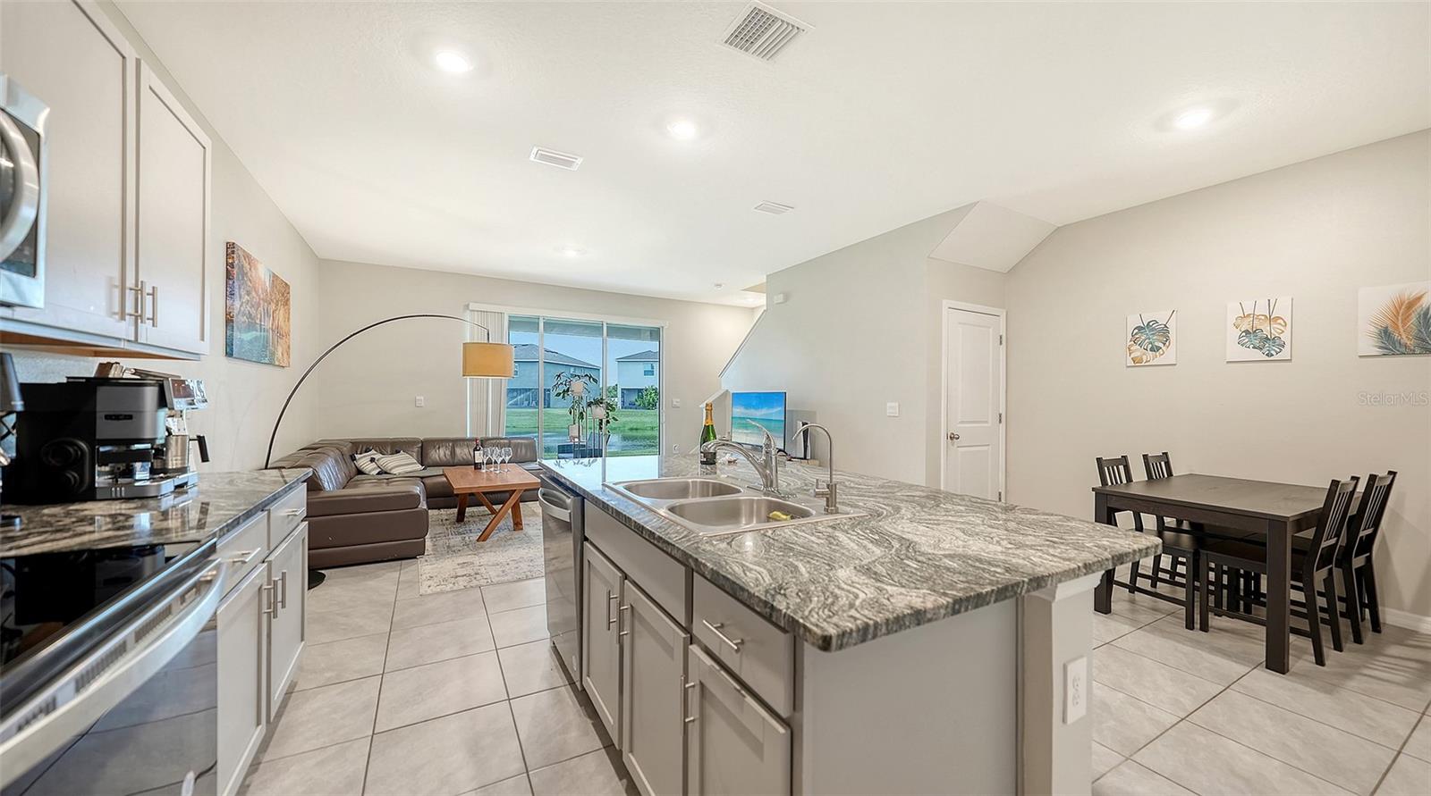 8777 Milestone, Sarasota, FL 34238