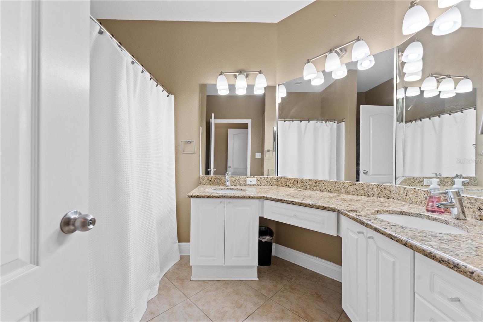 2717 Via Cipriani Unit 631a, Clearwater, FL 33764