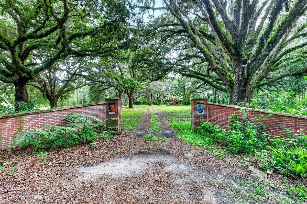 1980 Lake Hires, De Leon Springs, FL 32130