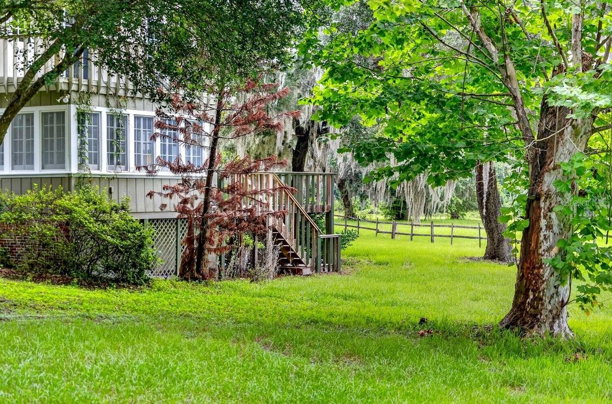 1980 Lake Hires, De Leon Springs, FL 32130