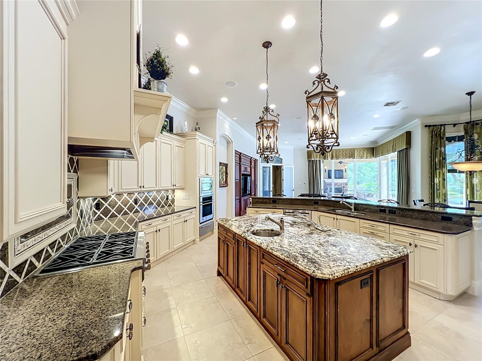 16028 Pendio, Bella Collina, FL 34756