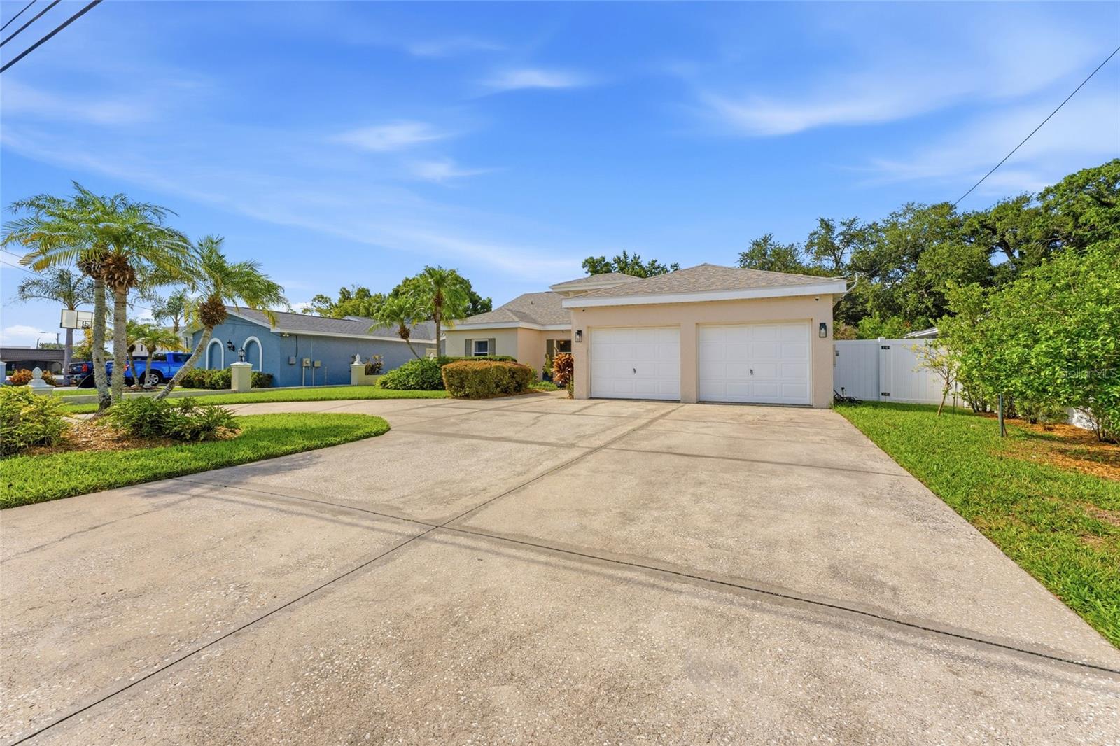 2708 Osborne, Tampa, FL 33614