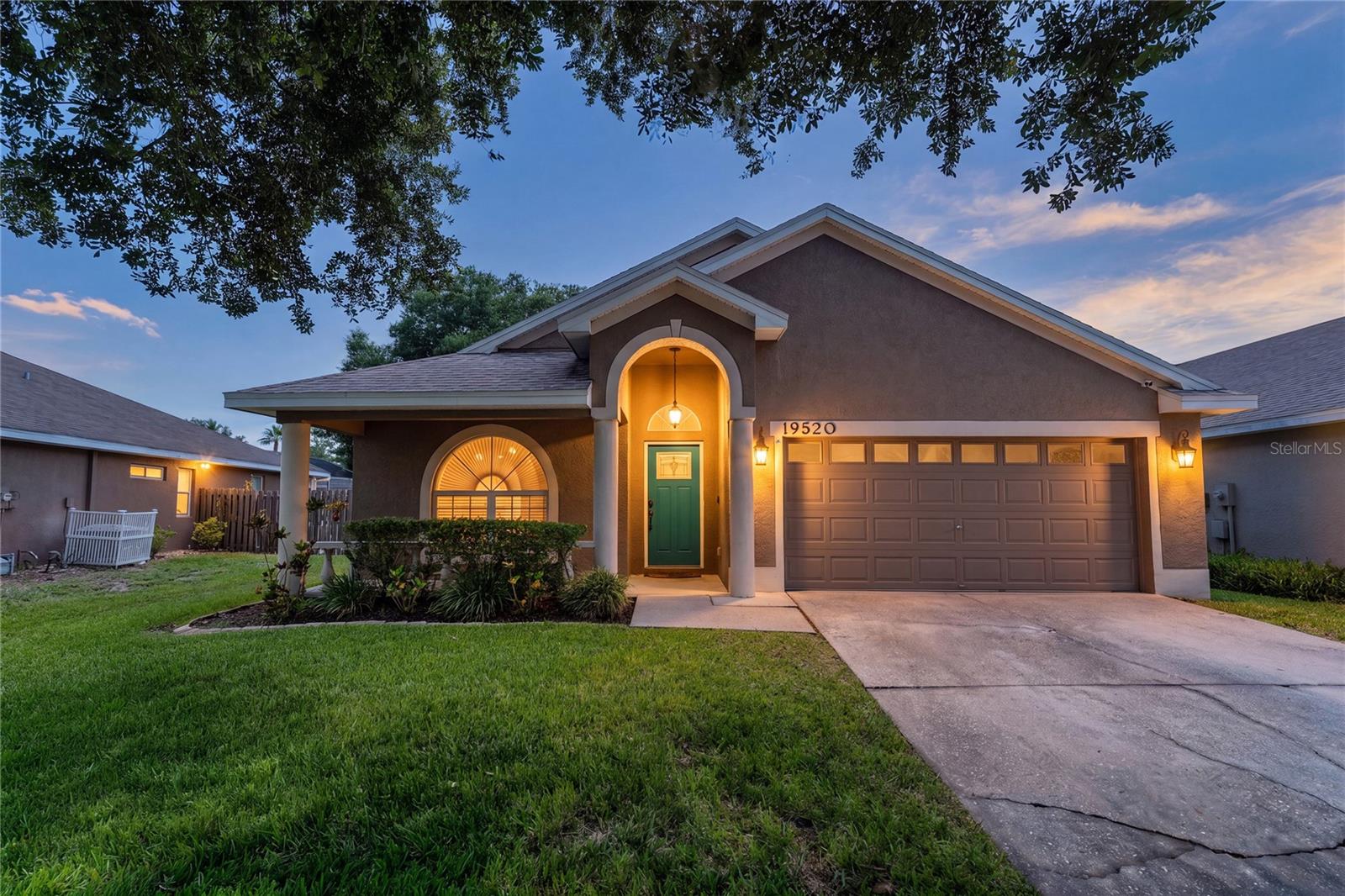 19520 Morden Blush, Lutz, FL 33558