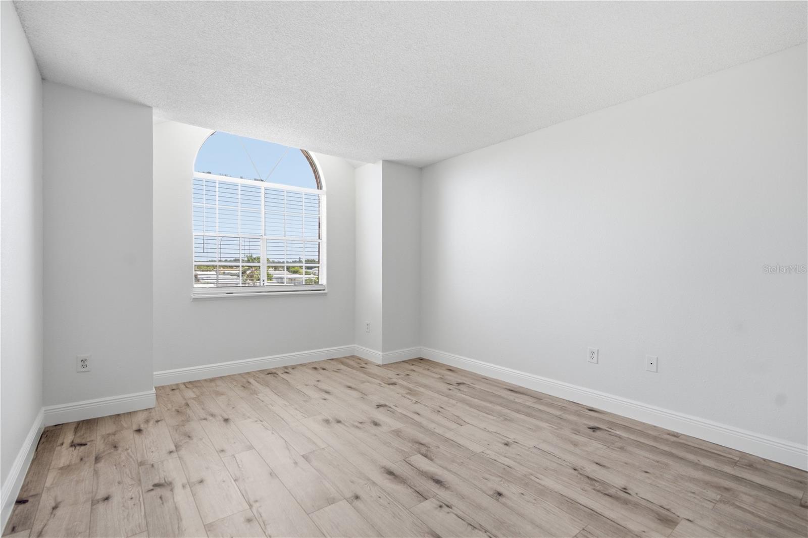2500 Winding Creek Unit F305, Clearwater, FL 33761