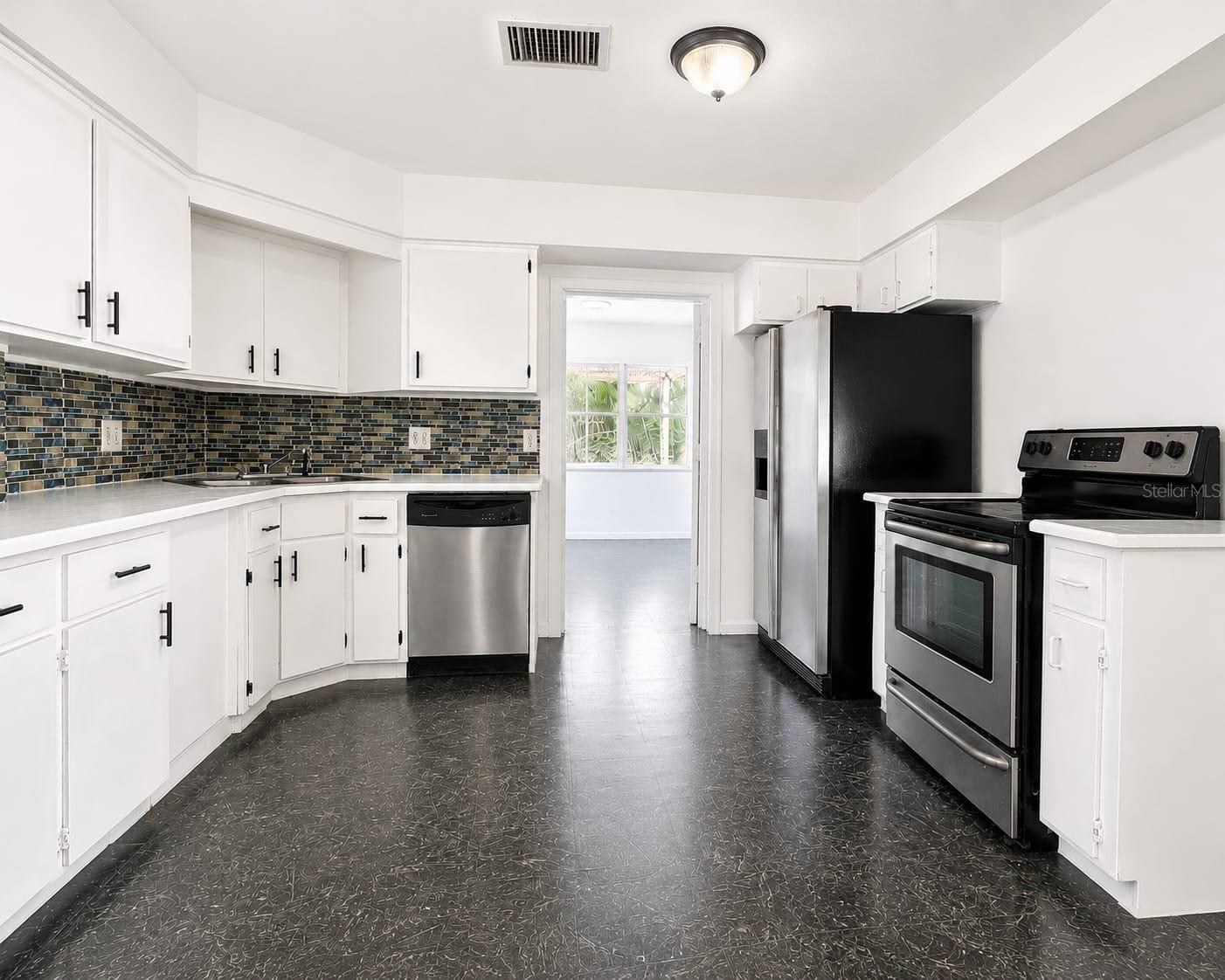 5820 Harrington, Orlando, FL 32808