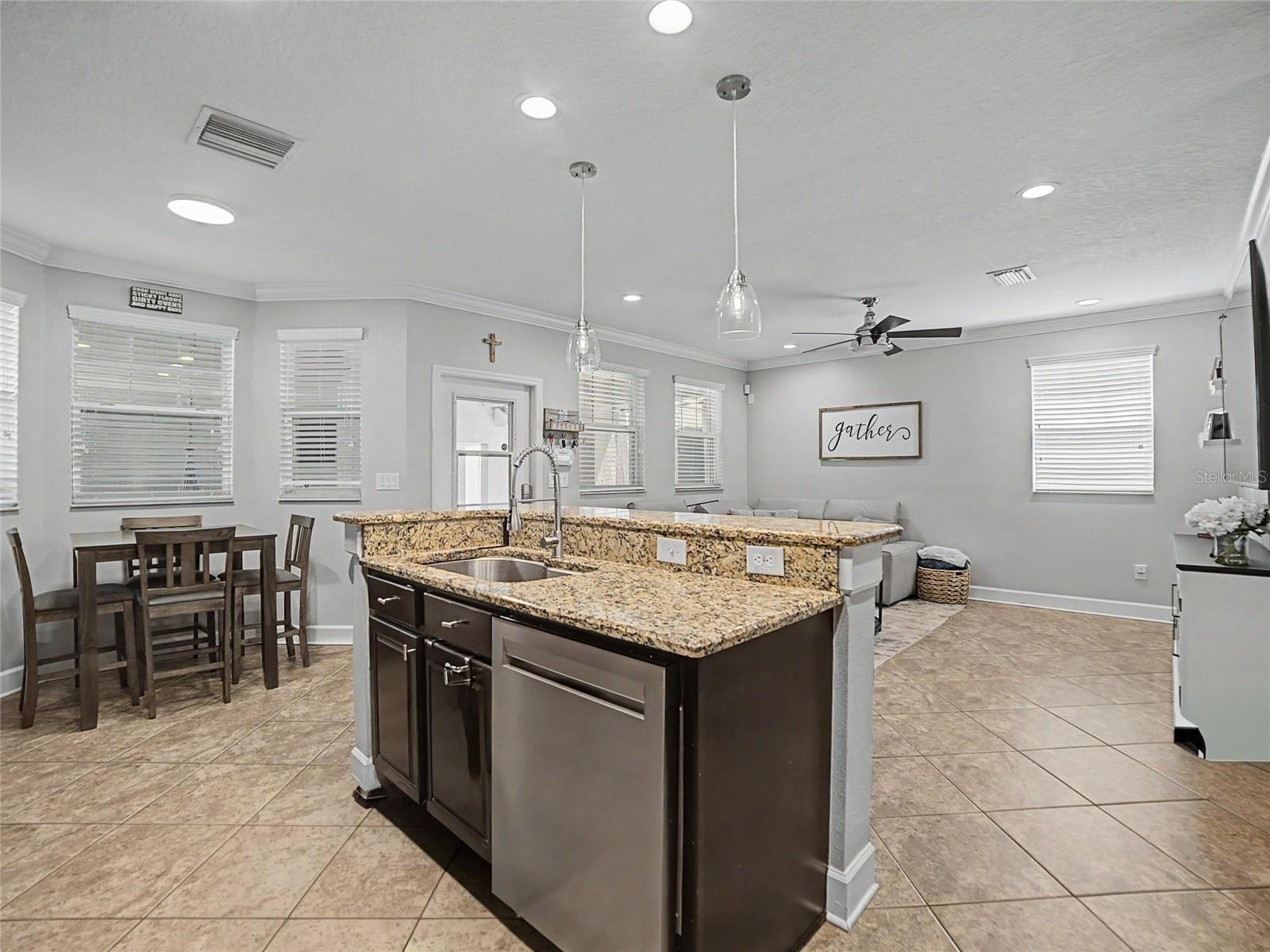 16910 Dorman, Lithia, FL 33547