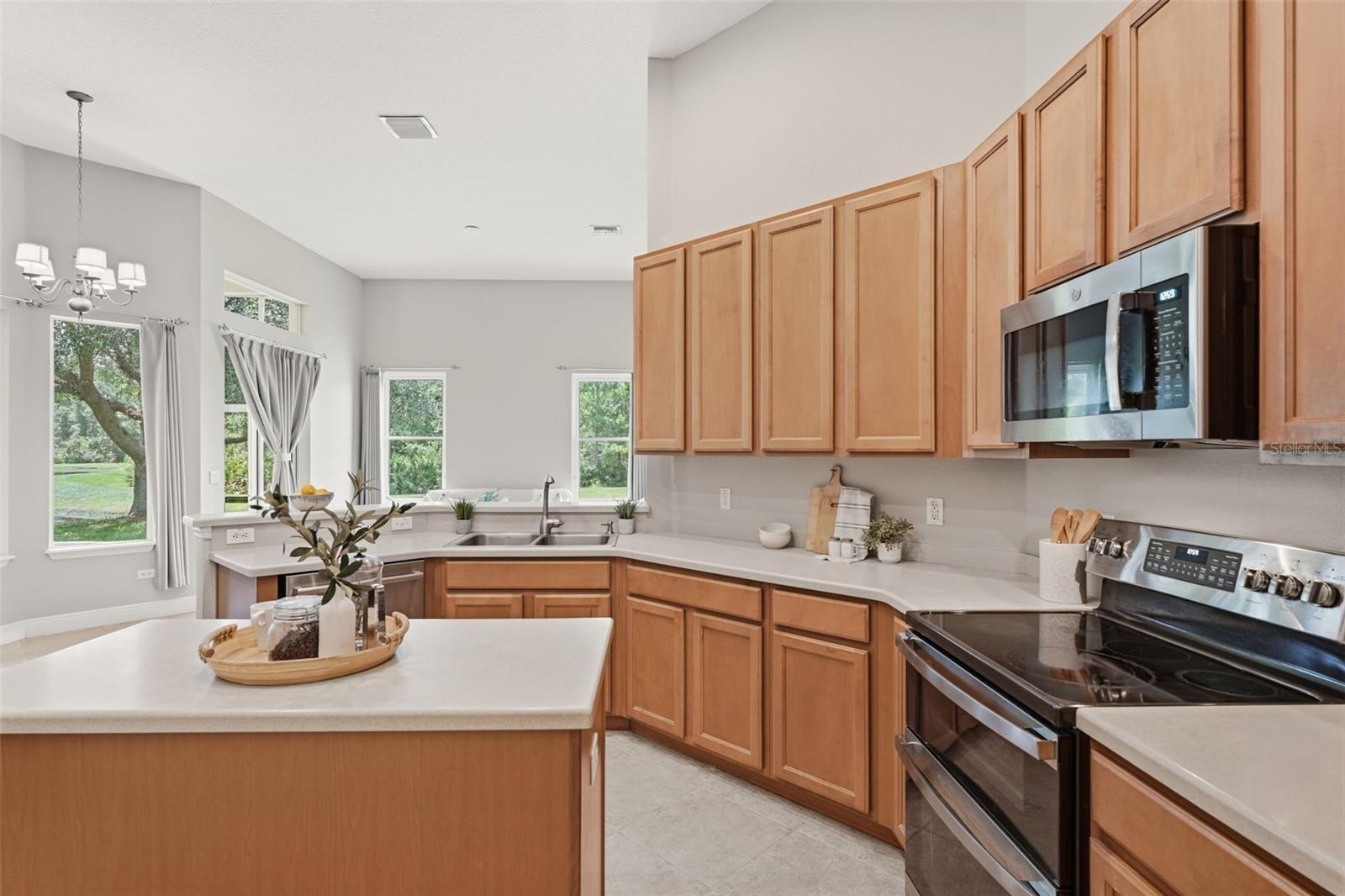 3894 Safflower, Oviedo, FL 32766