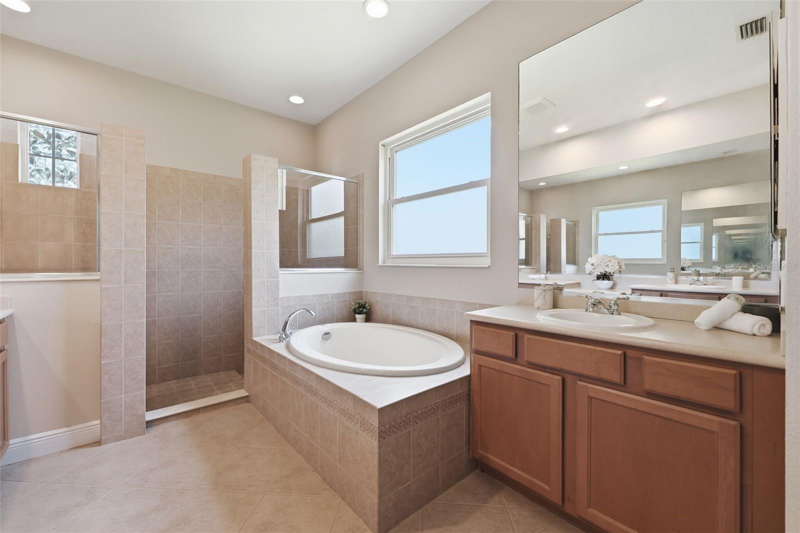 3894 Safflower, Oviedo, FL 32766