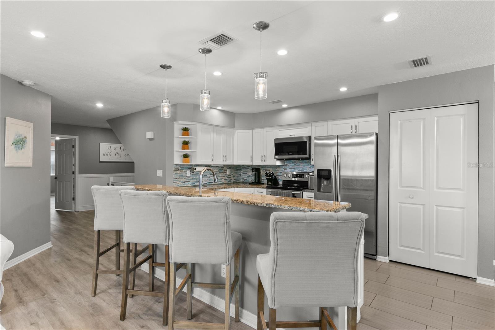 2376 Hanover, Dunedin, FL 34698