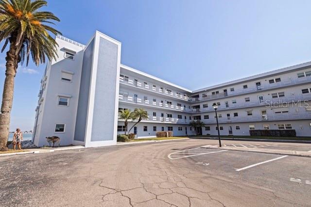 5555 Gulf Unit 312, St Petersburg, FL 33706