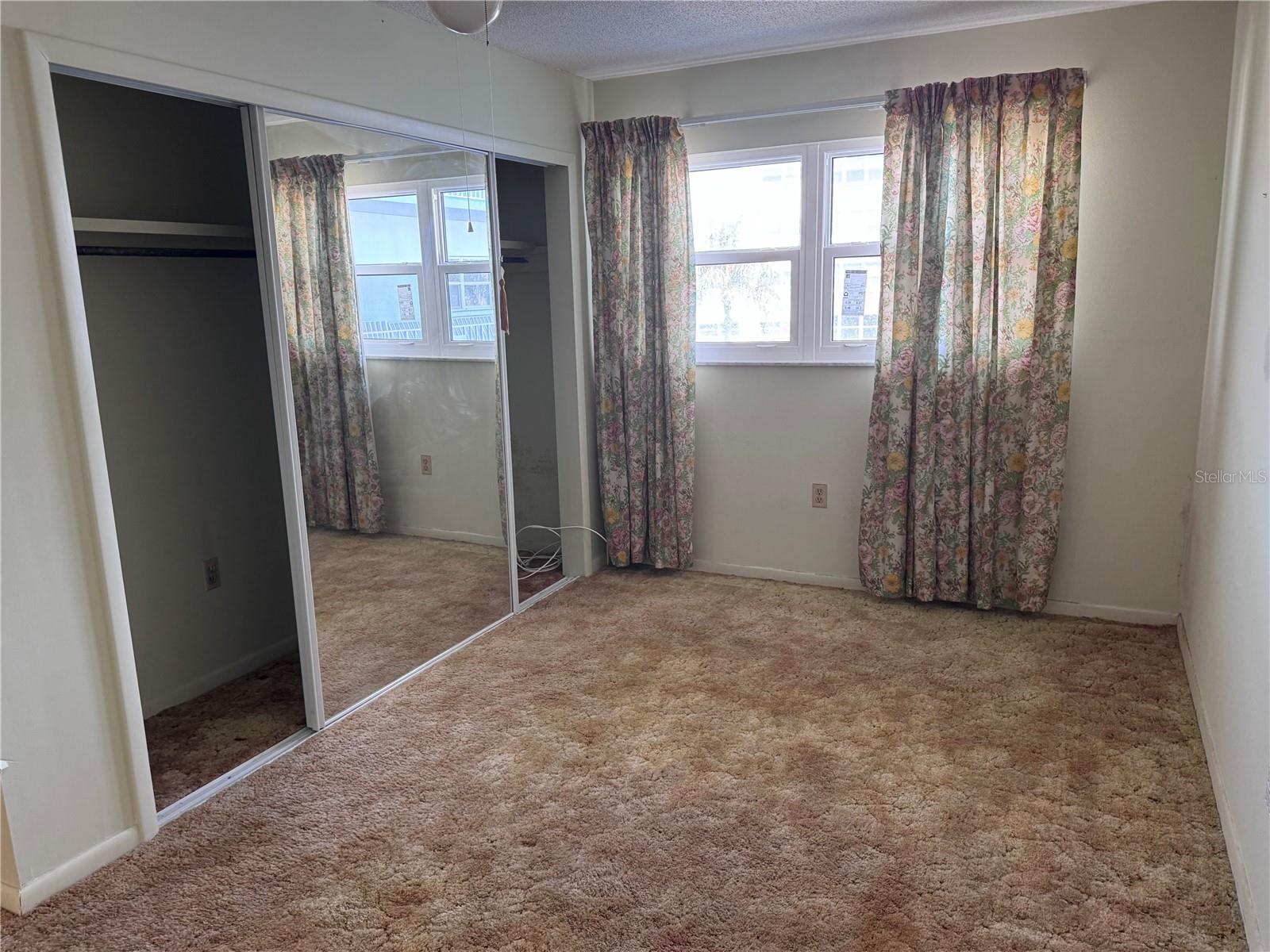 5555 Gulf Unit 312, St Petersburg, FL 33706