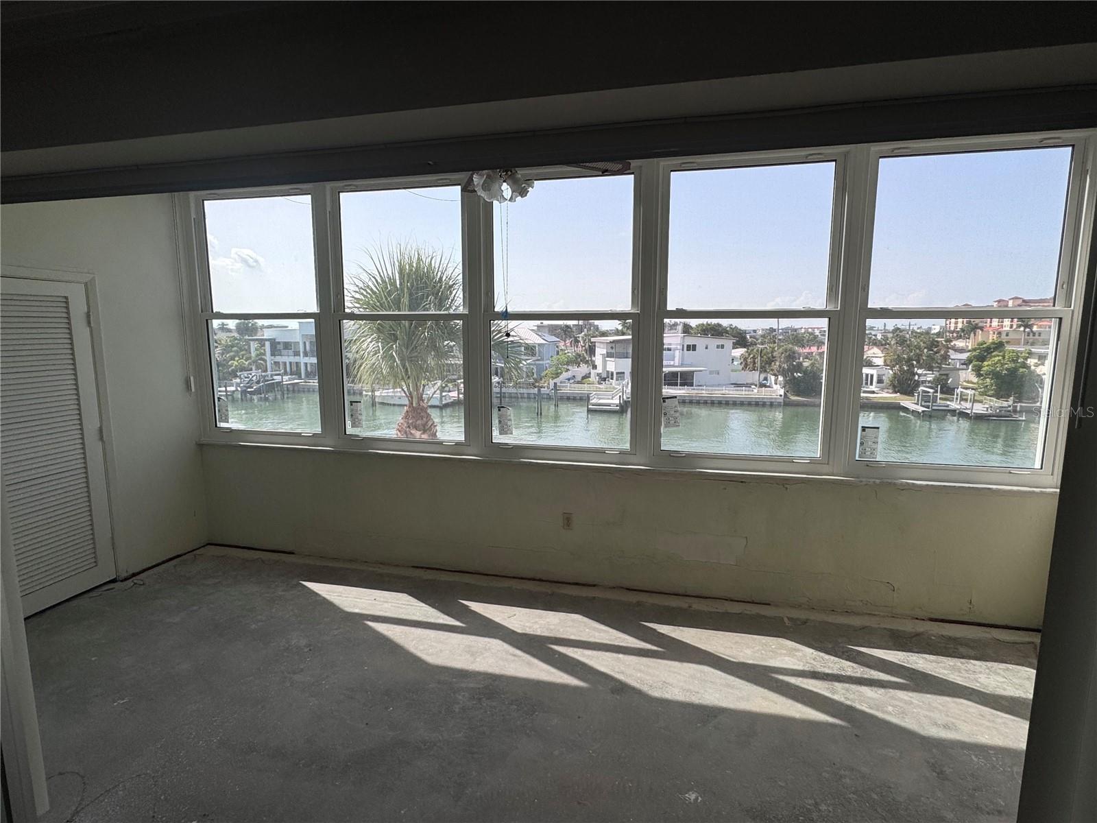 5555 Gulf Unit 312, St Petersburg, FL 33706