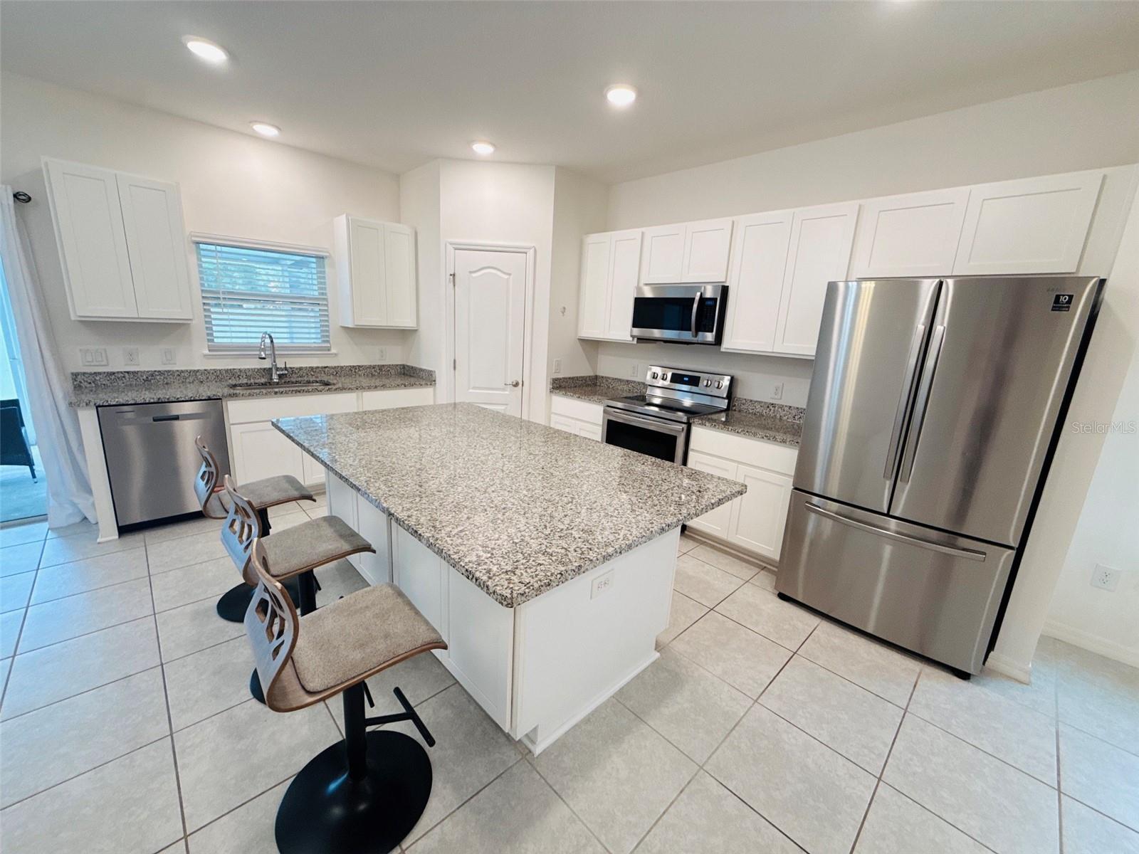 12547 7th, Newberry, FL 32669