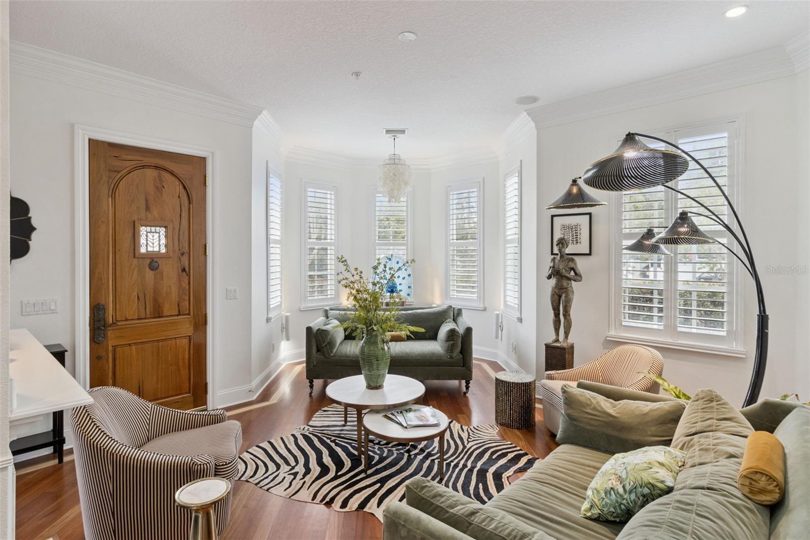 2402 Victoria Gardens, Tampa, FL 33609