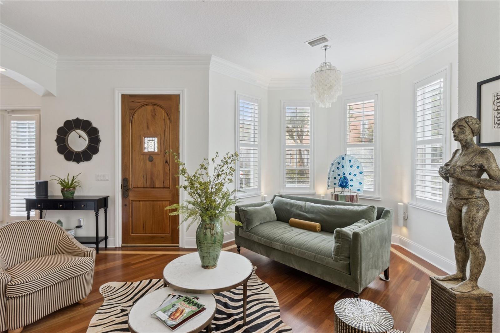 2402 Victoria Gardens, Tampa, FL 33609