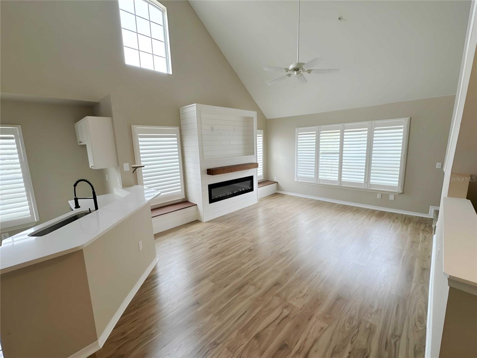 5531 Rosehill Unit 201, Sarasota, FL 34233