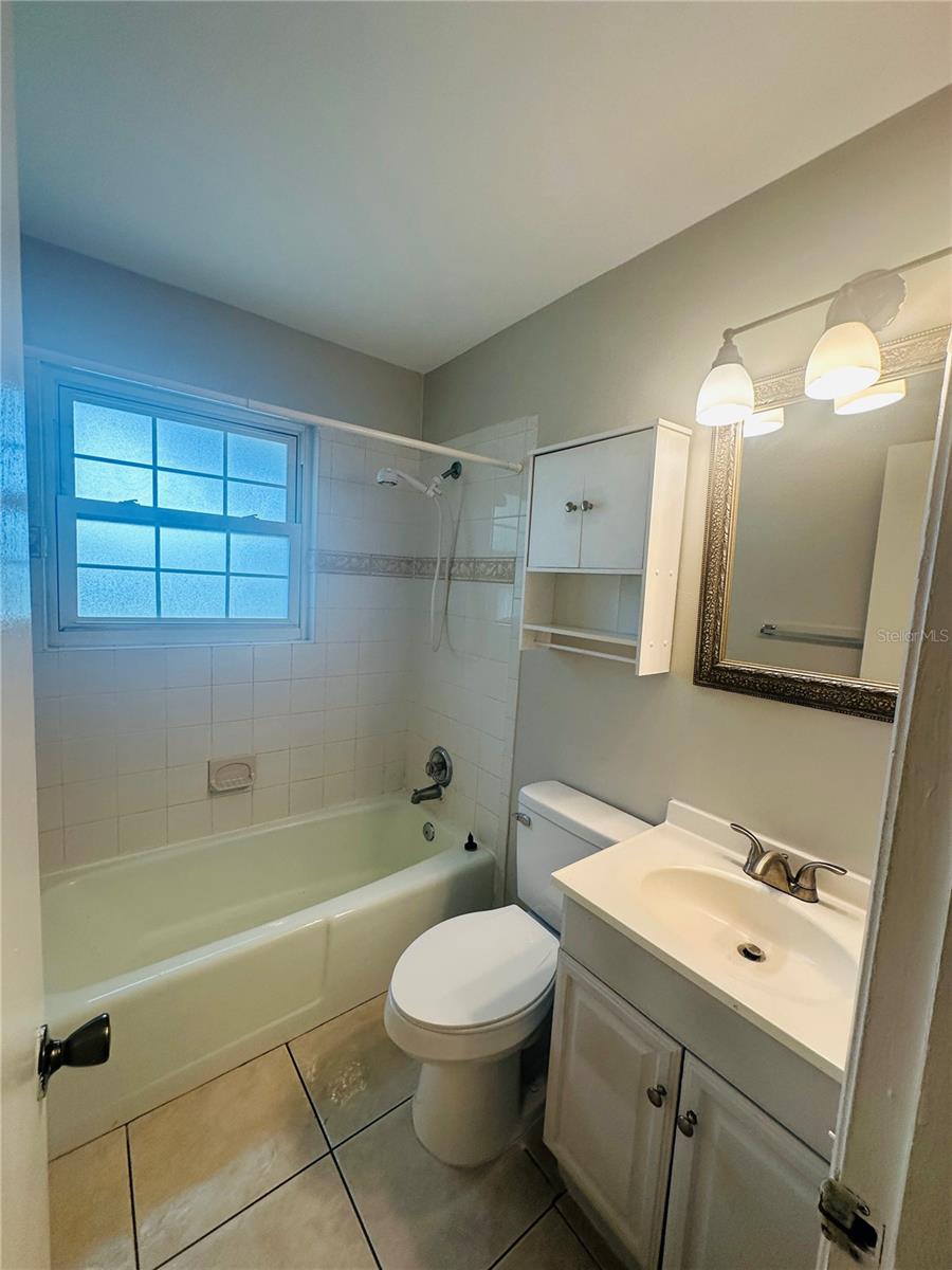 525 Conway Unit 108, Orlando, FL 32807