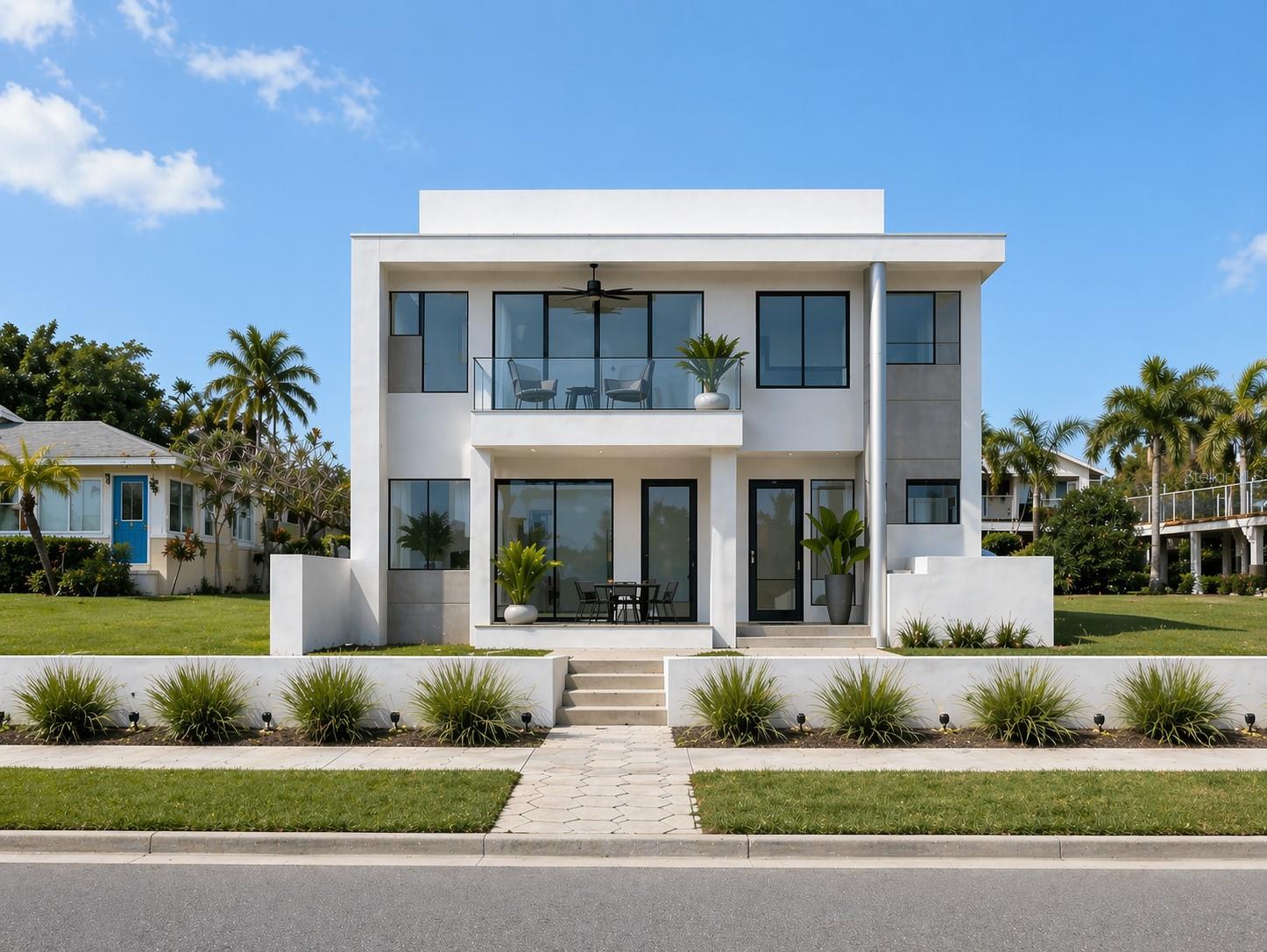 1817 Beach, St Petersburg, FL 33705