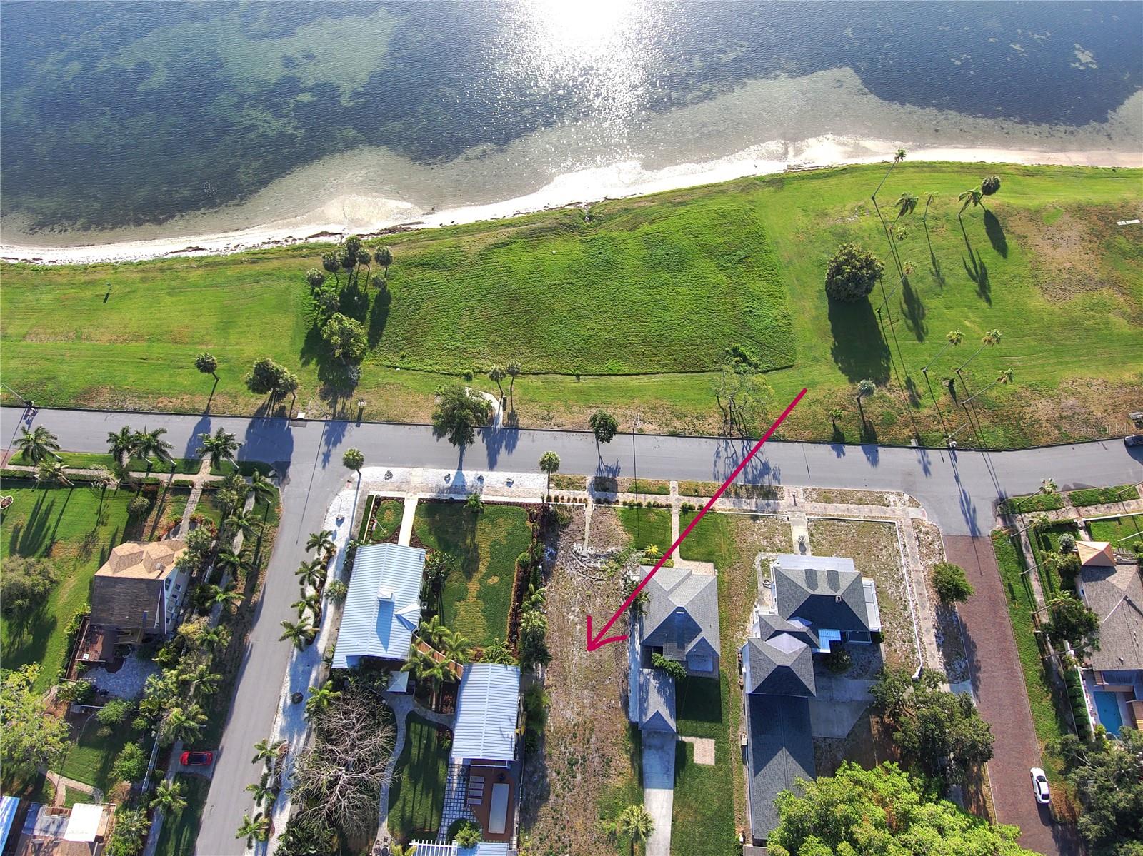 1817 Beach, St Petersburg, FL 33705