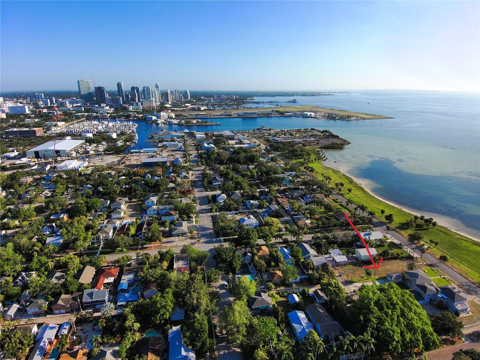 1817 Beach, St Petersburg, FL 33705