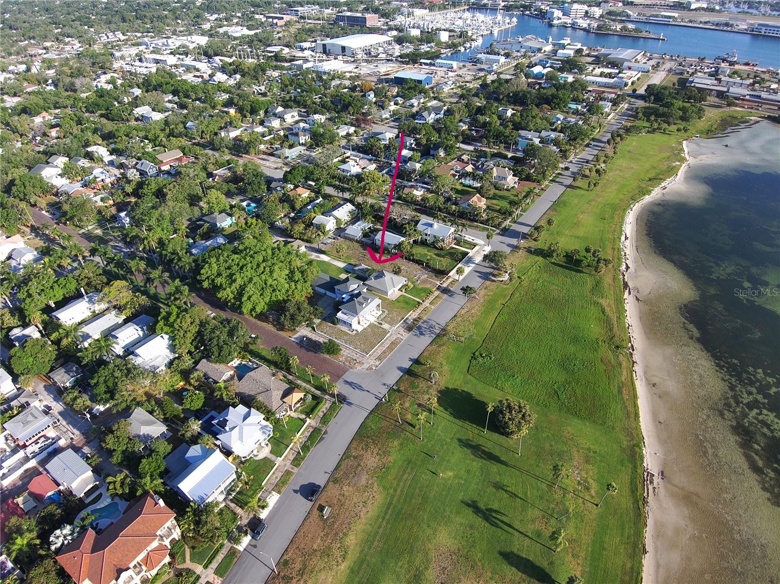 1817 Beach, St Petersburg, FL 33705