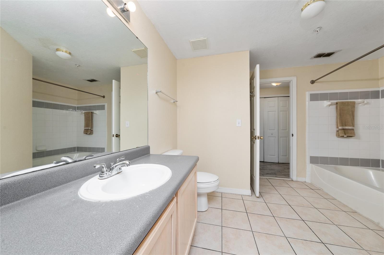 3280 Soho Unit 201, Orlando, FL 32835