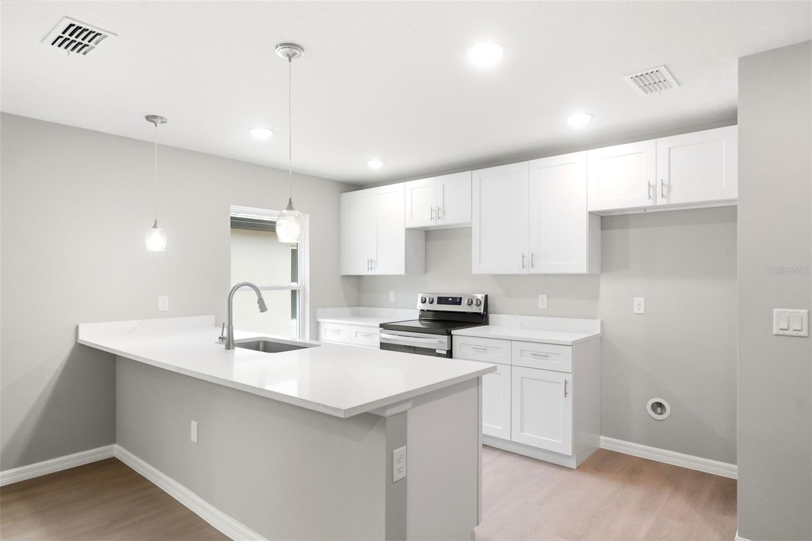 2107 Suanee Unit 200, Eustis, FL 32726