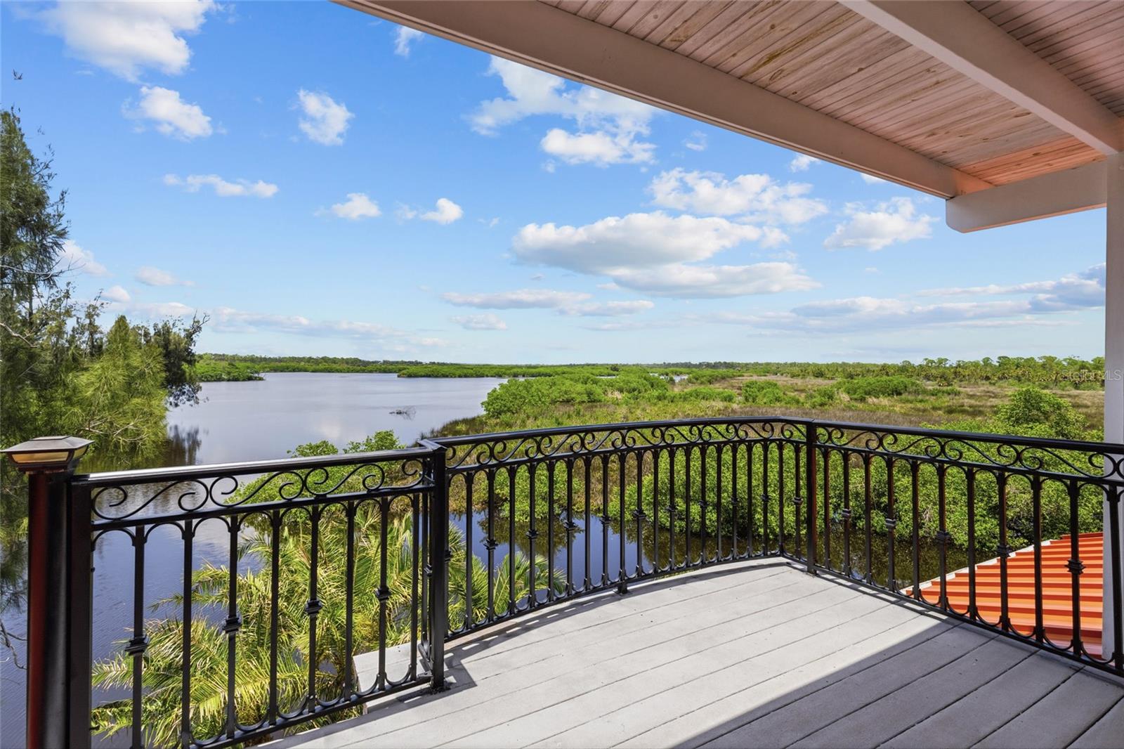 10007 Tamiami, North Port, FL 34287