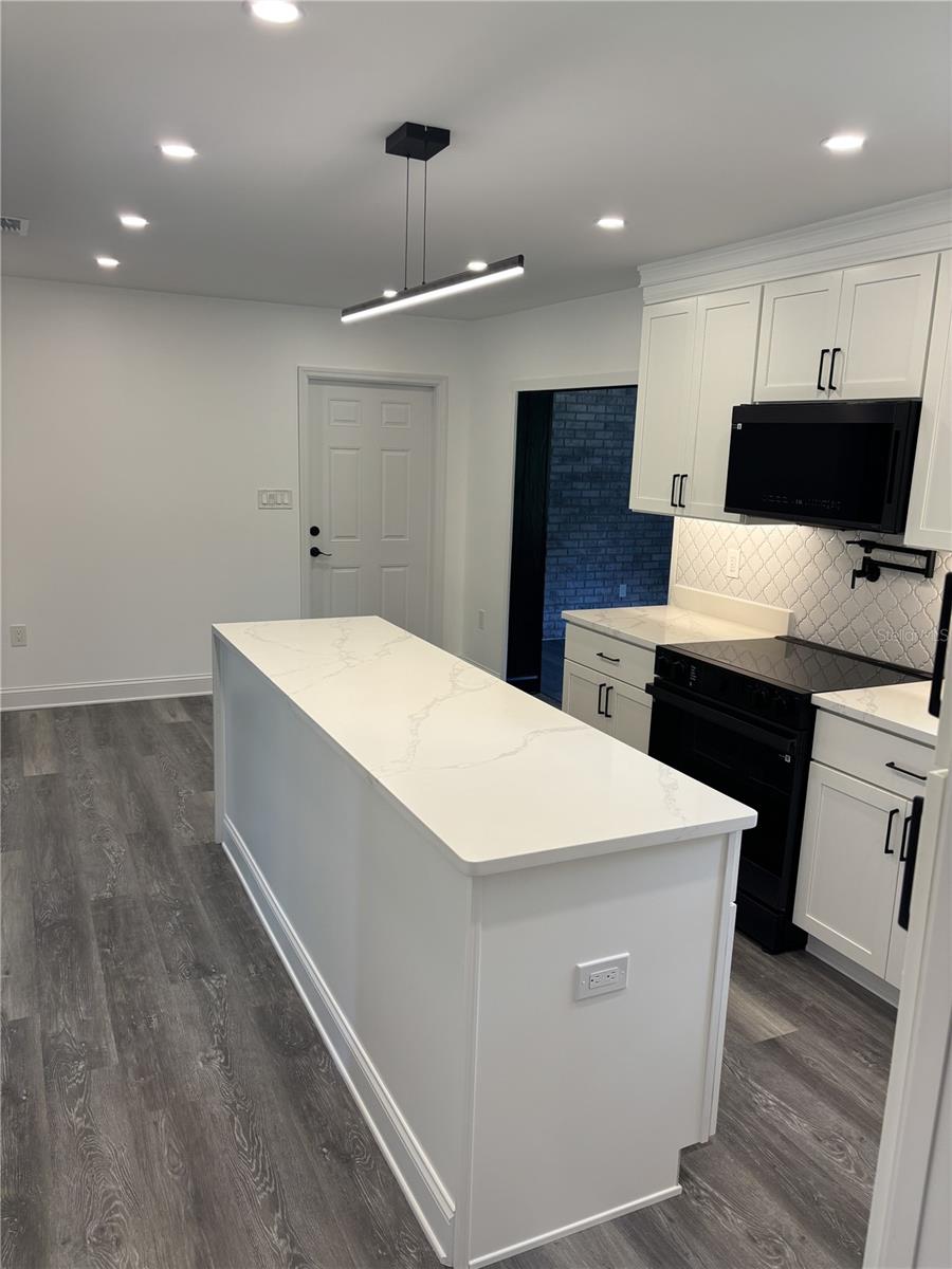 2911 Williams, Plant City, FL 33565