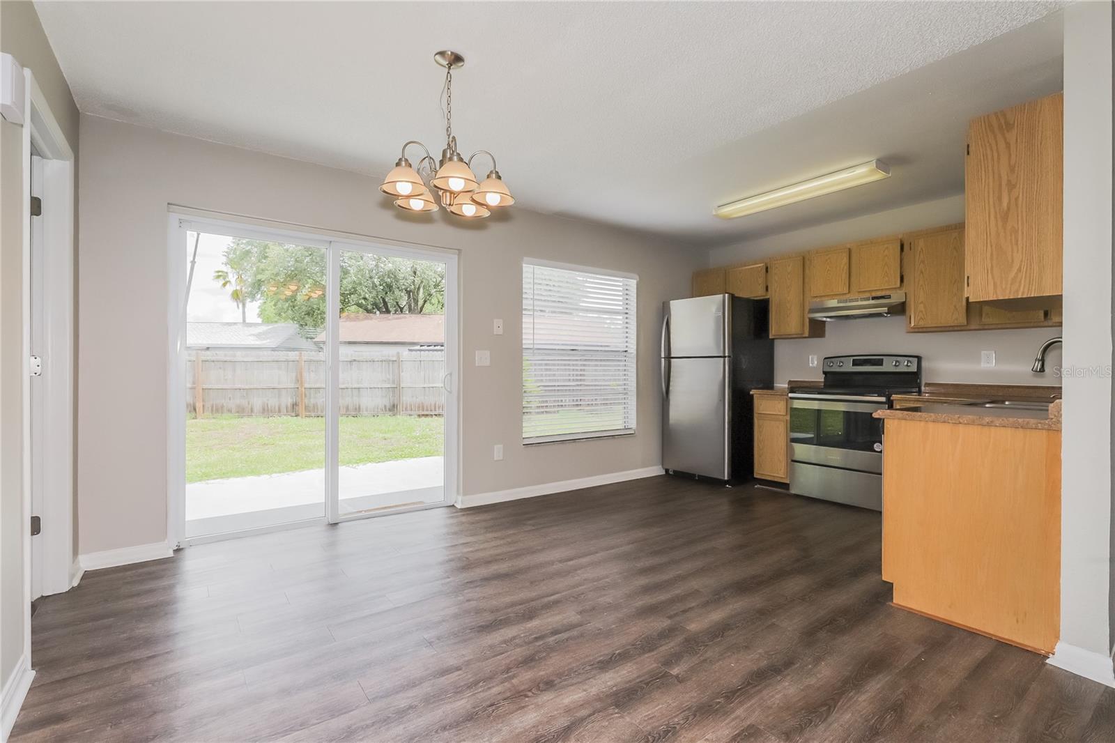 1002 Pinehaven, Brandon, FL 33511