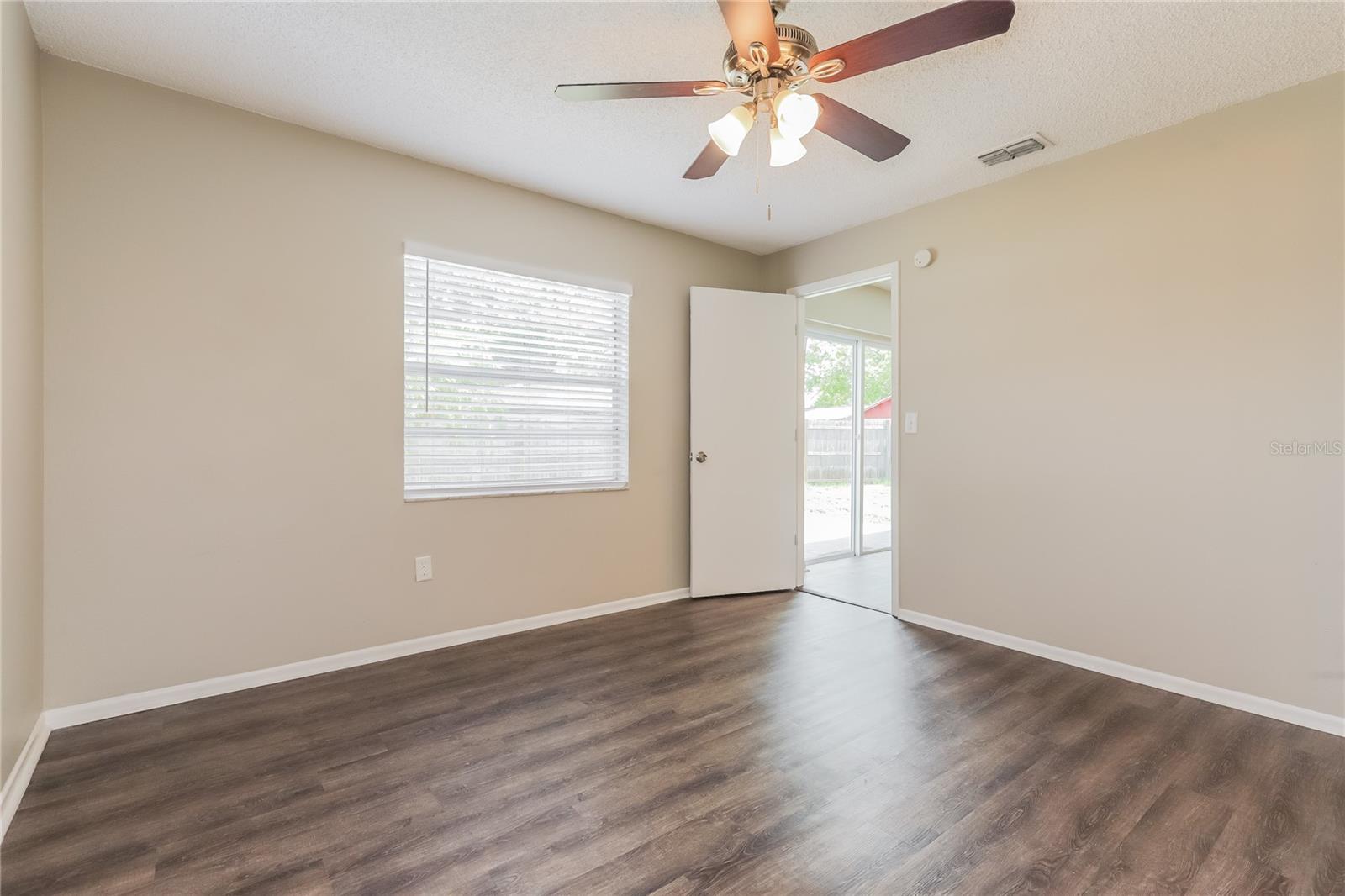 1002 Pinehaven, Brandon, FL 33511