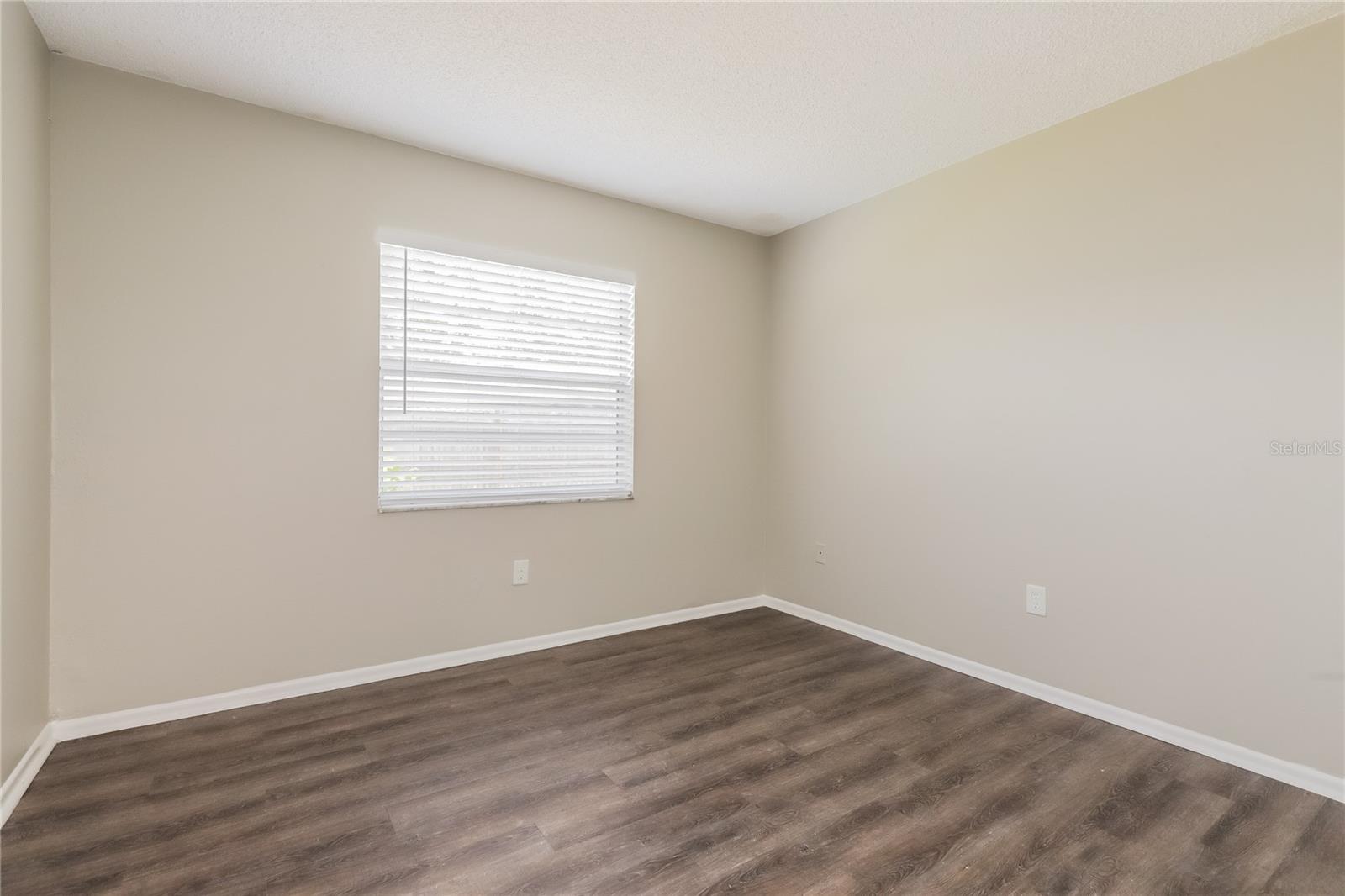 1002 Pinehaven, Brandon, FL 33511